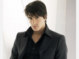 Brandon James Routh picture, image, poster